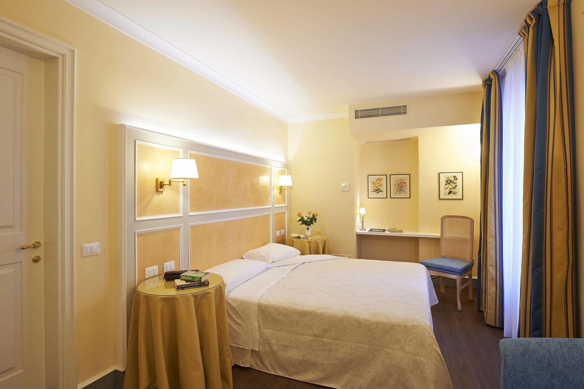 Hotel Firenze Capitale Εξωτερικό φωτογραφία